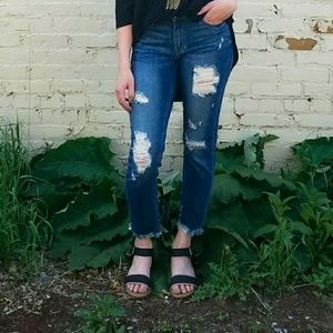 JBD straight crop distressed jeans